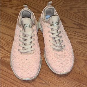 Women’s Techloom Phantom APL Sneakers Size 8